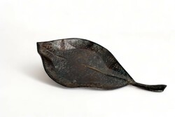 Beautiful vintage leaf-shaped metal tray