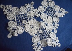Beaten lace, needlework decoration tablecloth, 18 x 18.5 cm x 3 pieces
