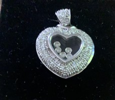 White gold brill heart pendant