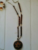 Vintage wooden necklace+strings of pearls and a necklace resembling amber