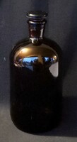 Dt/276 – 1 piece approx. 1 Liter, old, brown pharmacy bottle, with glass stopper