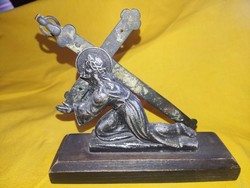 Small statue of Jesus
