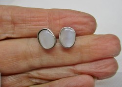 Nice silver button earrings with white cat's eyes