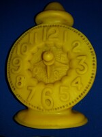 Old tobacconist large plastic alarm clock-shaped rubber toy figure according to the pictures