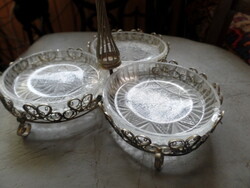 Silver-plated, with 3 crystal holders