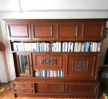 Dutch furniture, cabinet, display cabinet with books