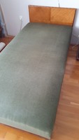 Colonial bed/couch with bed linen holder