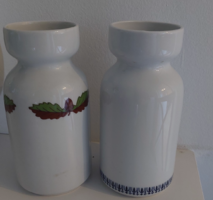 2 lowland vases