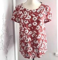 Seasalt cornwall size 38 terracotta colored cotton T-shirt with flowers