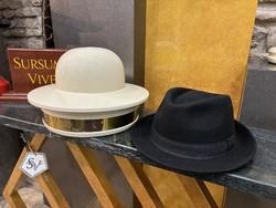 Aquincum fehér kalap alakú kalaptartó réz pánttal Aquincum white hat shaped hat holder with brass st