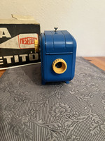 Record factory slide projector - in original box