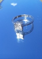 Platina gyémánt gyűrű
