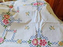 3 pcs beautiful cross-stitch tablecloth 140 x 112 cm + 2 pcs