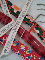 Hangers - fresh and red / 3 pcs.