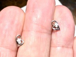 Platinum earrings with diamonds