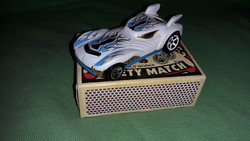 2012.- Mattel - hot wheels - howlin' heat - metal futuristic small car 1:64 perfect according to the pictures