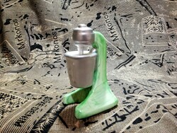 Figural salt shaker