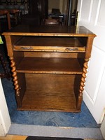 Colonial hi-fi shelf, chest of drawers.