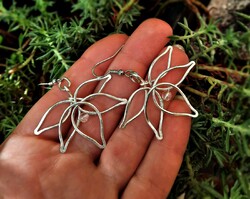 Beeql crystal lotus earrings