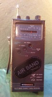 URH AIR BAND rádió vevőkészülék / vitorlázó gépen és hőlégballonon használták/. Modell: 977 T