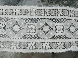 Transylvanian hand-crocheted lace strip, stole, antique, flawless