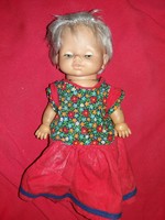 Old quality serial numbered sleeping plastic Spanish famosa toy doll with glass eyes 25 cm as shown in the pictures