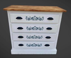 Vintage 4-drawer pine chest of drawers