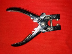 Old manual metal leather punch leather decoration tool as shown in the pictures