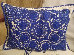 Decorative cushion cover with written embroidery from Kalotaszeg, 53x39