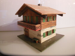 House - model - wood - 18 x 16 x 15 cm retro - handmade - Austrian - perfect