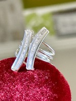 Dazzling art-deco style silver ring with zirconia stones