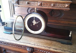 Renovated fireplace clock with beautiful acoustics