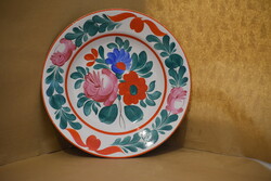 2 folk plates - 22.5 cm in diameter