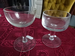 Cognac glass with sole, two pieces, not the same. He has!
