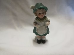 Régi, kis méretű, W&A jelzésű porcelán kislány