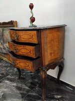 Beautiful antique chest of drawers / chest of drawers