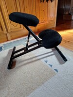 Kneeling chair