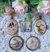 Fabulous pendants with ceramics