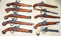 10 Denix replica pistols