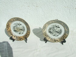 Two decorative plates with holder