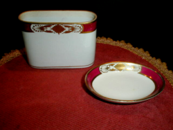 .Herendic cigarette and ashtray made in the 50's