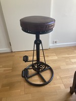Bar stools with leather seats