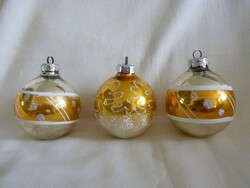 Old glass Christmas tree decorations! - 3 spheres!