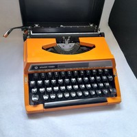 Silver reed 200 - seiko bag typewriter
