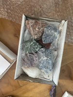 5 féle ásvány egy dobozban - "A belső erő növeléséhez"