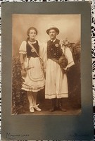 Ritka Népviseletes antik fotó , fénykép   Magyar Imre fényképész műhelyéből Budapest Hungáriakörút