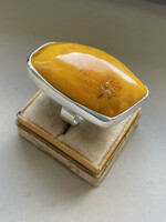 Amber design golden ring marked (silver)