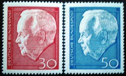 N542-3 / Germany 1967 heinrich lübke federal president stamp set postal officer