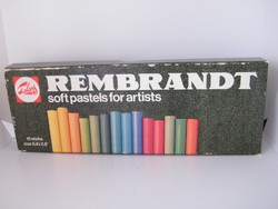 Vintage Rembrandt 15-piece artistic pastel crayons