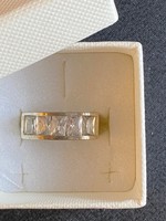 Új! 925 jelzett különlegesen szép 5 db nagy  cirkónia kövel, ezüst gyűrű. Mérete: 54-es Széles.